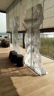 Kunstwerk Monolithisch Aangemaakt Glas