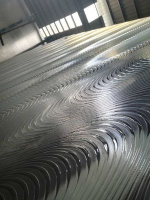 Multilayer Verwarmde die Golfjumbo aan de Bladen van het Grootteglas wordt gesneden