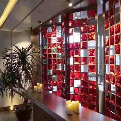 Het Gebrandschilderde glasambachten van Suncatchers 3D Rode Rose Ornaments K9